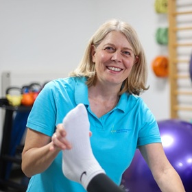 Physiotherapeutin Carmen Puschnerus